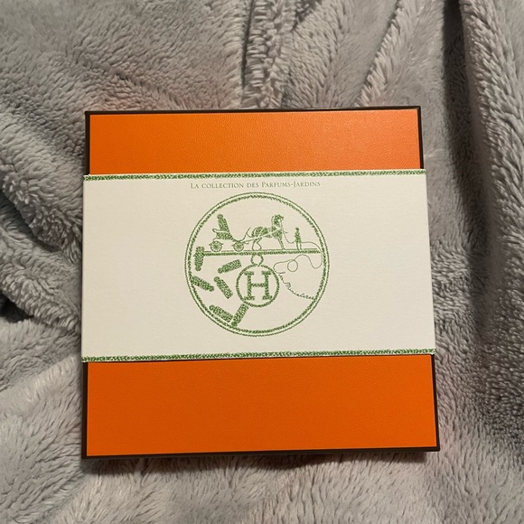 Hermes mini perfume set (nib, 4 piece set) - Picture 3 of 6